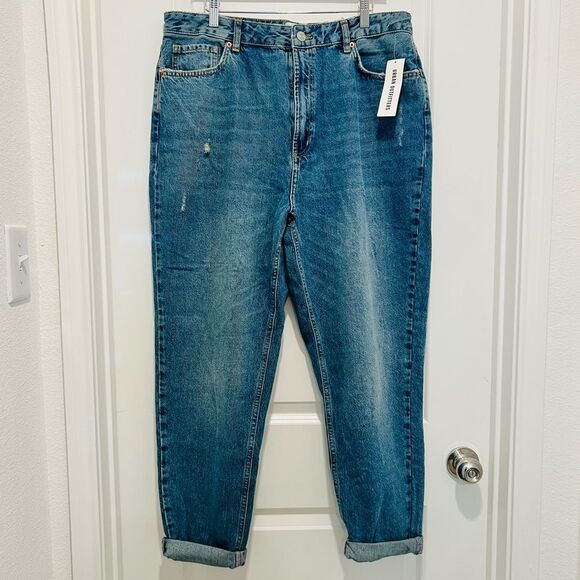 BDG High-Rise Mom Blue Jeans with Distressing in Women's Size 34 NWT - Picture 4 of 14